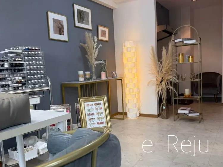 e-nailの内観・外観3