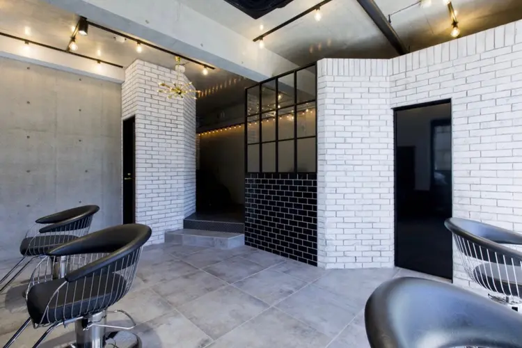 Renoの内観・外観1