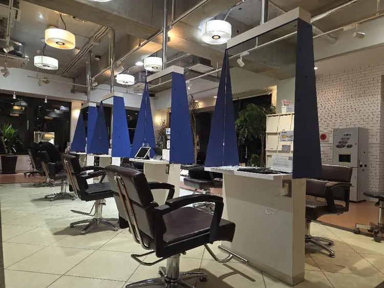 HIGH-MINDの内観・外観2