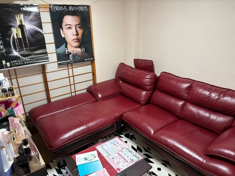 メナード　高槻登町代行店の内観・外観2