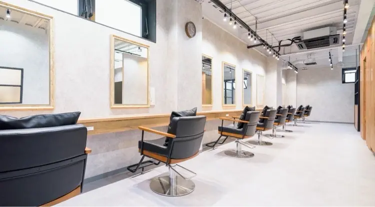 comfy【コンフィー】の内観・外観1