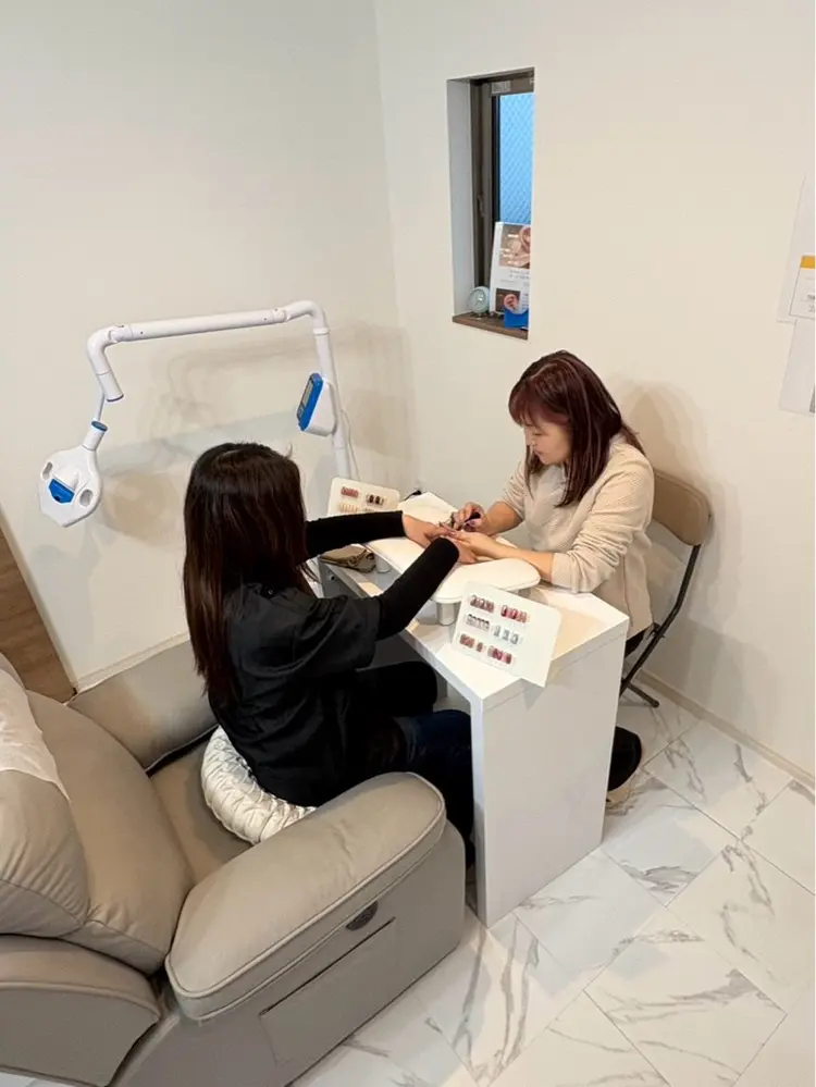 ホワイトニング専門サロンGLOWの内観・外観3