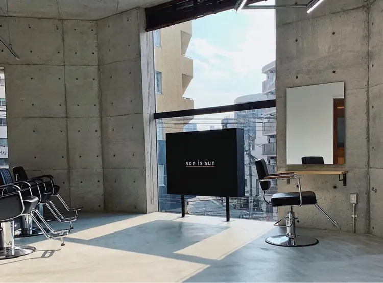 son hairの内観・外観2