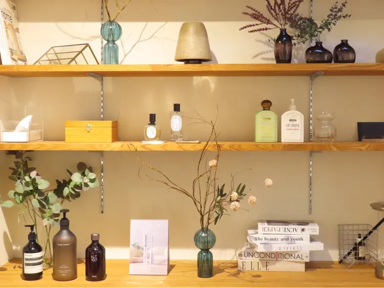 ROPPONGI BEAUTYMAKE まつげパーマ・アイブロウ専門店【新屋敷 九品寺 上通】の内観・外観3