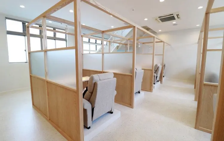 DEE nail & eyelash gifuの内観・外観2