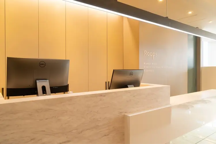 Roopsの内観・外観1