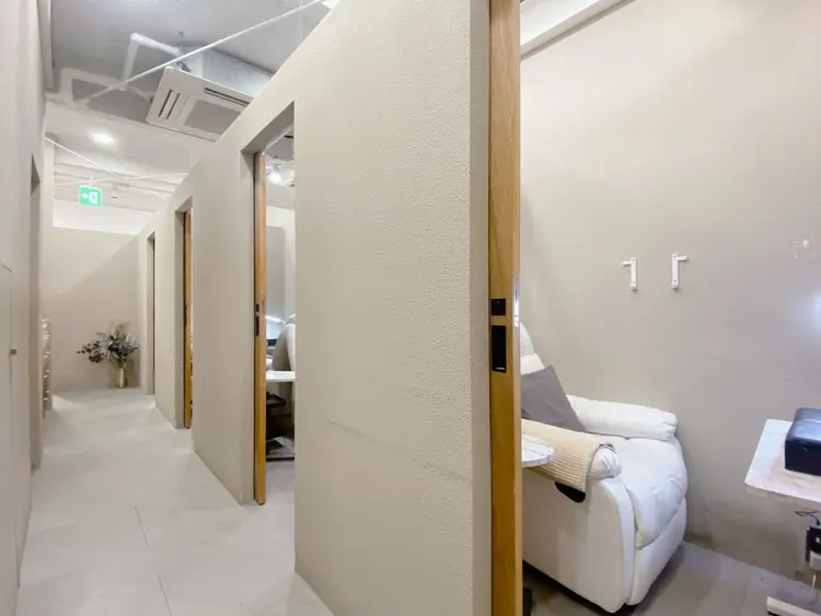 Zir nailの内観・外観3