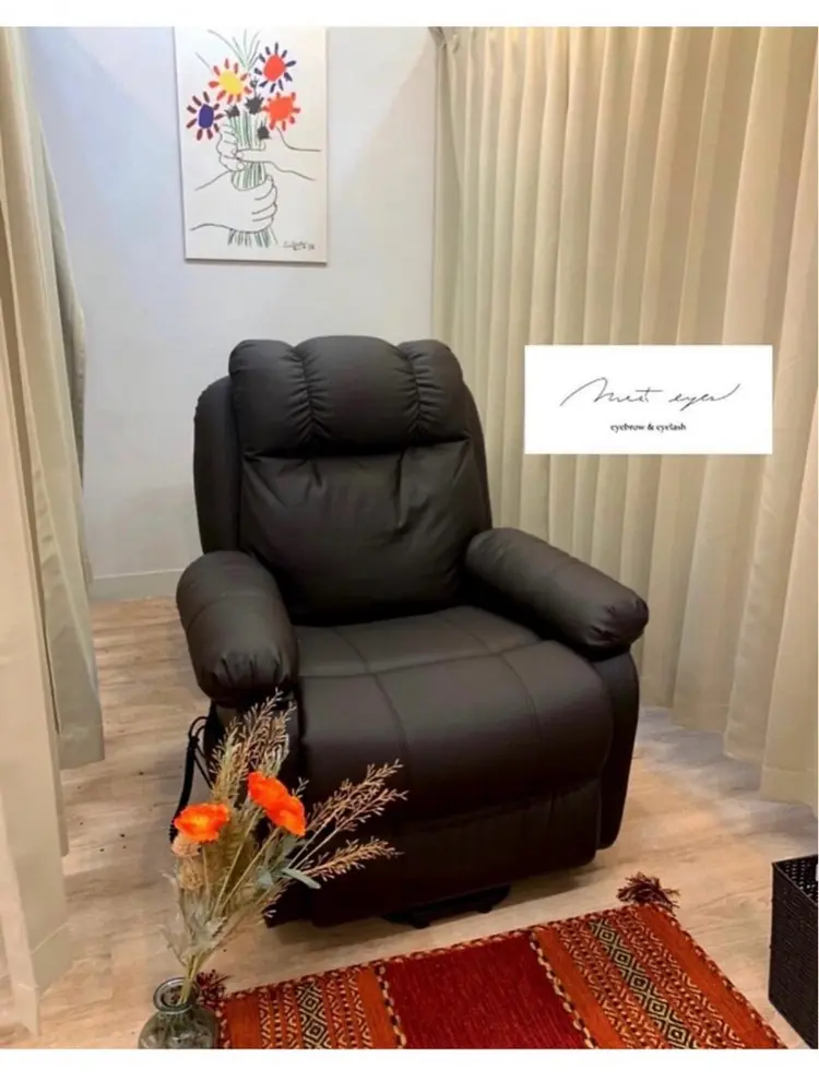 【眉毛/まつ毛パーマ専門店】 most eyes 下北沢の内観・外観2