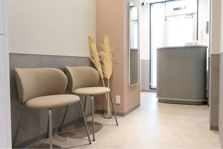 eN° by youres hair 銀座店【エン バイ ユアーズヘア】の内観・外観2