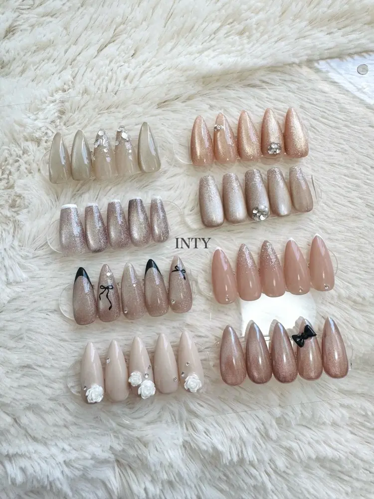 INTYの内観・外観2