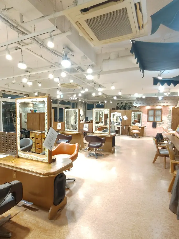 クレドガーデン綾瀬店の内観・外観1