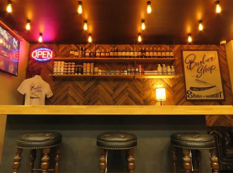 barber shop SUBARUの内観・外観1
