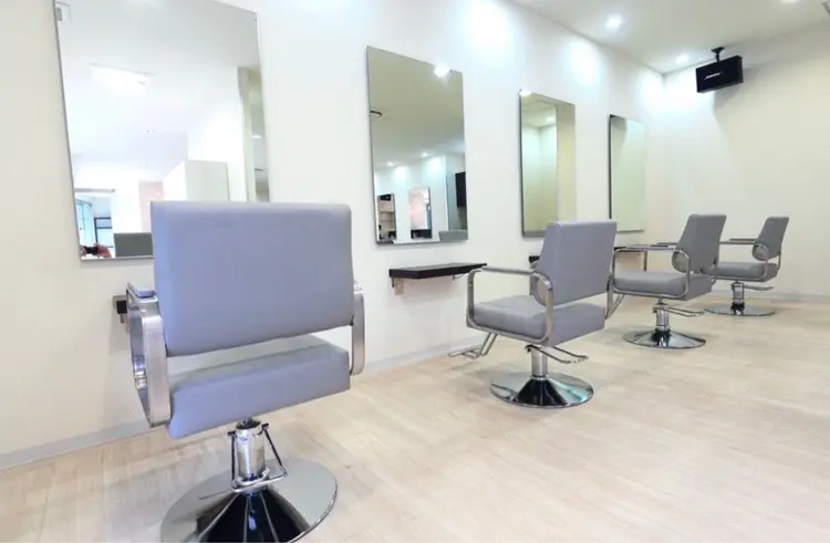 TIDEHAIR高槻2号店の内観・外観3