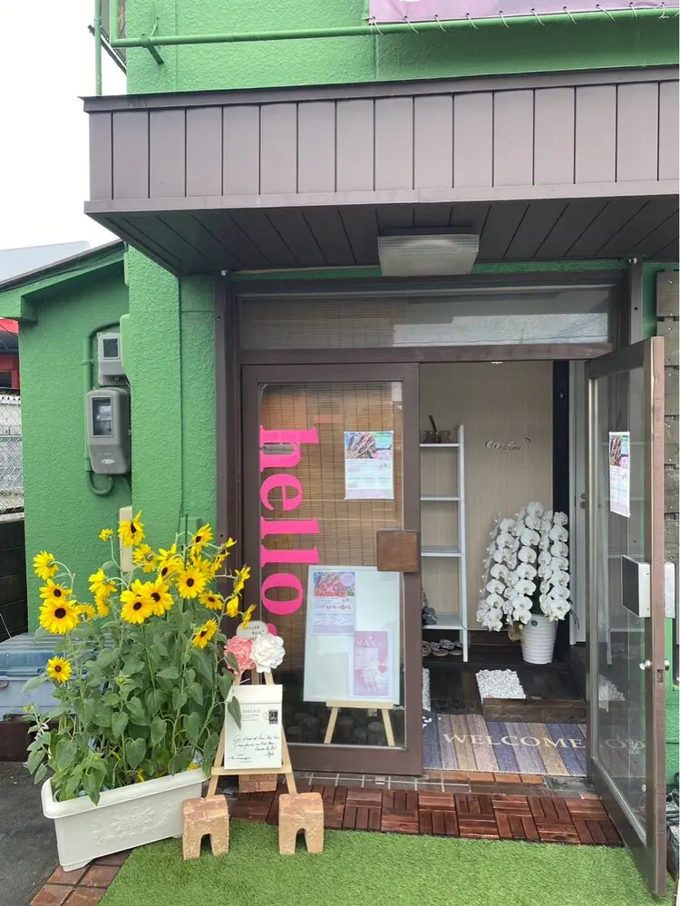 Briller Nailの内観・外観1