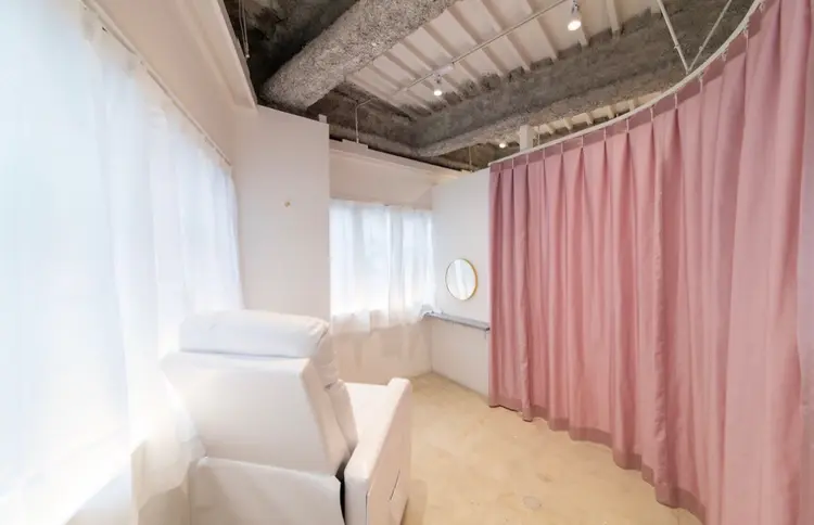 eyelash salon Due by CreBiAの内観・外観2