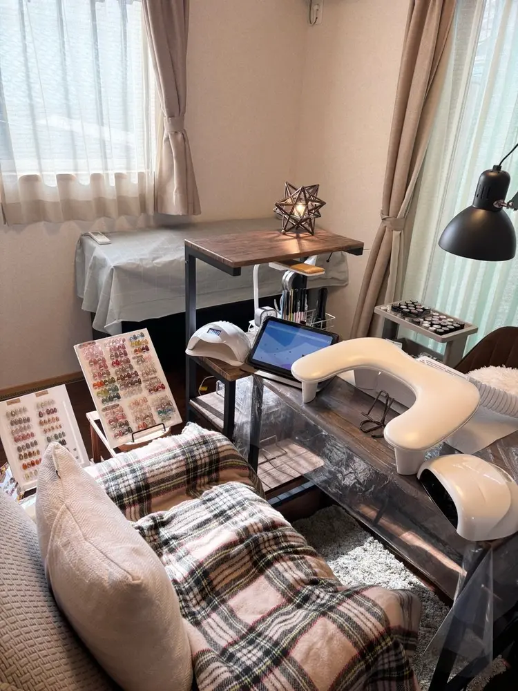 Hum.nailの内観・外観1