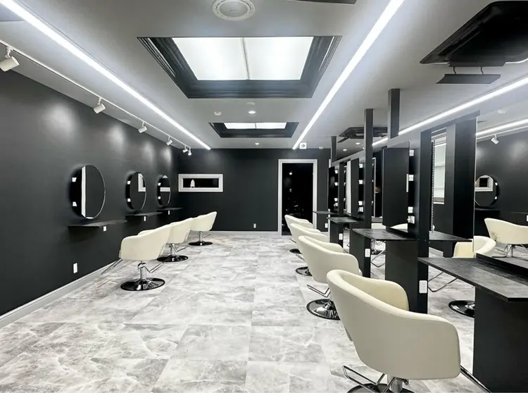 white.梅田の内観・外観1