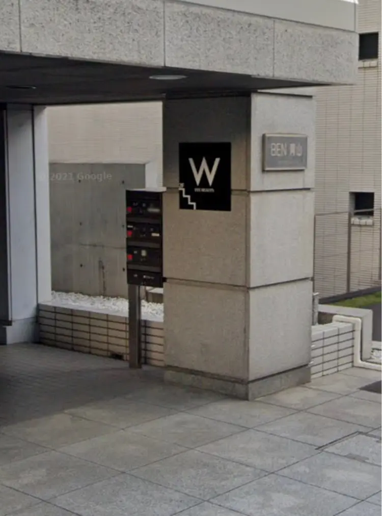 W  EYE  BEAUTY  表参道本店の内観・外観1