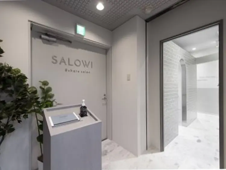 SALOWIN新宿三丁目の内観・外観1