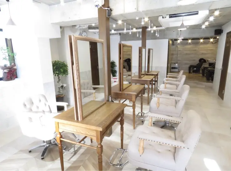 Walk hair lilyの内観・外観1