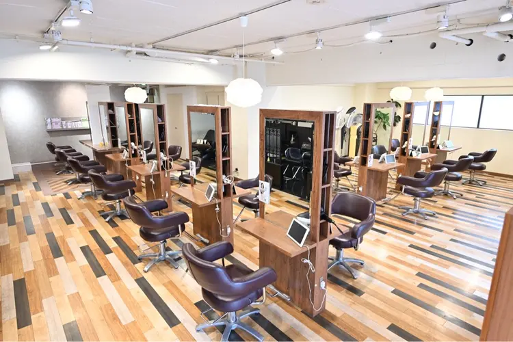 ブロッサム東武練馬店の内観・外観1