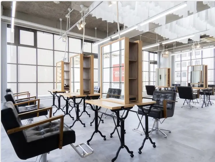 CIELの内観・外観3