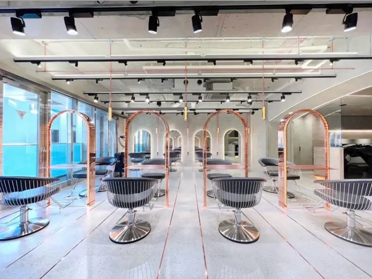 髪質改善サロン R'EEL 銀座の内観・外観1