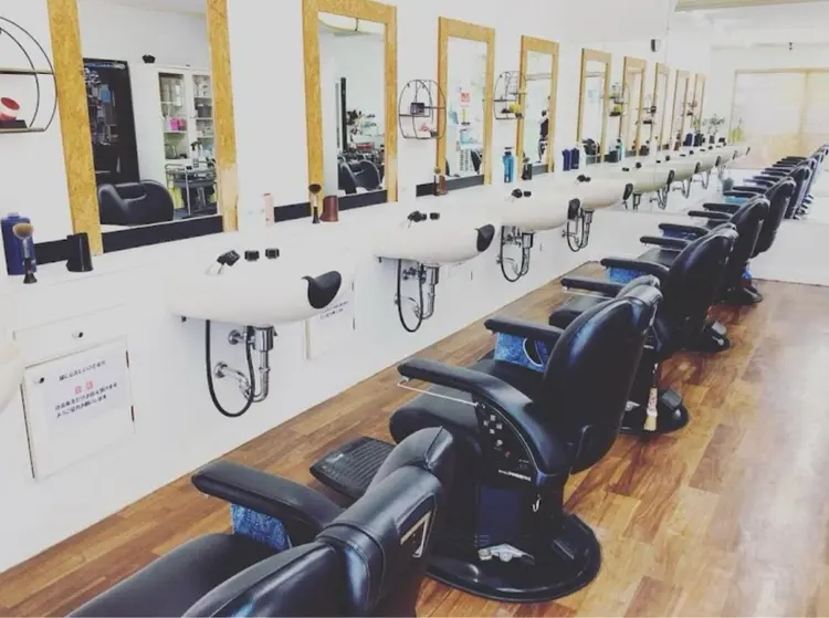 理容室レオンの内観・外観1