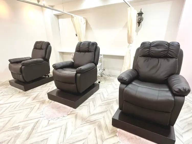 ロキエ 西大寺店の内観・外観2