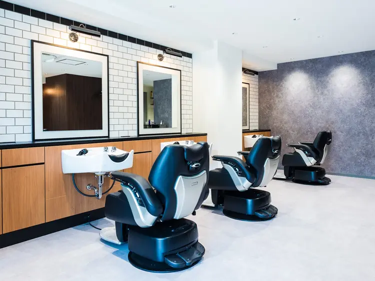 BARBER SHOP 涼 流山おおたかの森店の内観・外観2