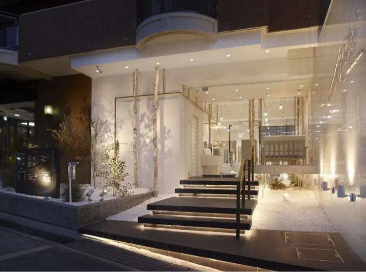 ORO緑地公園店の内観・外観2