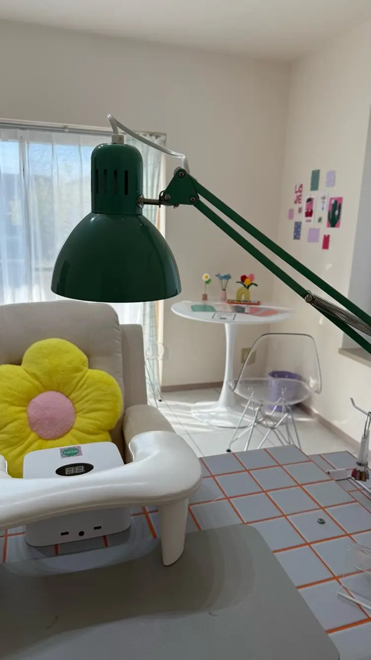 nailstudio MARUの内観・外観1