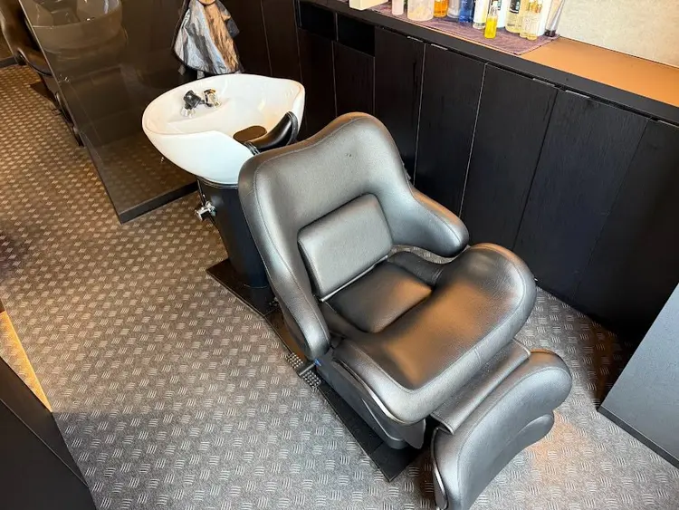 YUZA grow HAIR 札幌の内観・外観2