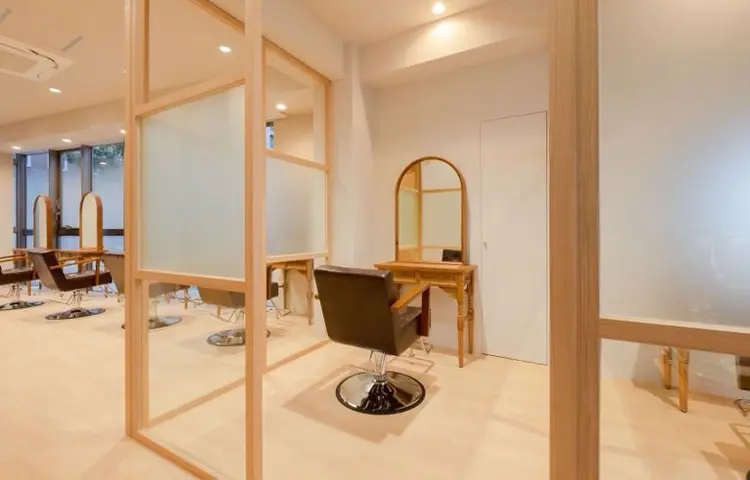 美容室amorの内観・外観2
