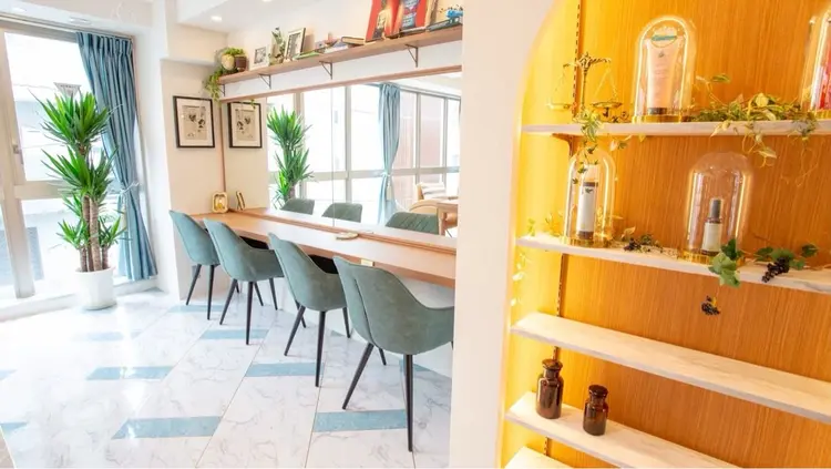 ロンドパルティールの内観・外観2