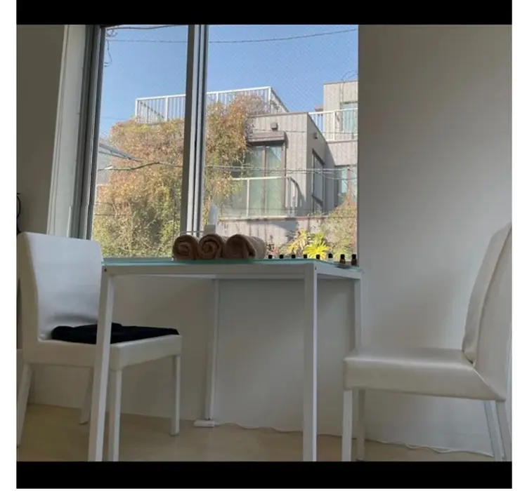 肌質改善サロン　Kezuriya no Joの内観・外観1