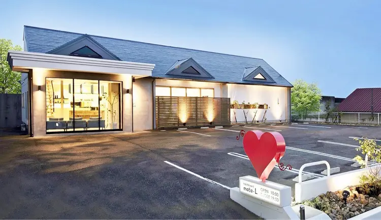 mata-L23の内観・外観2