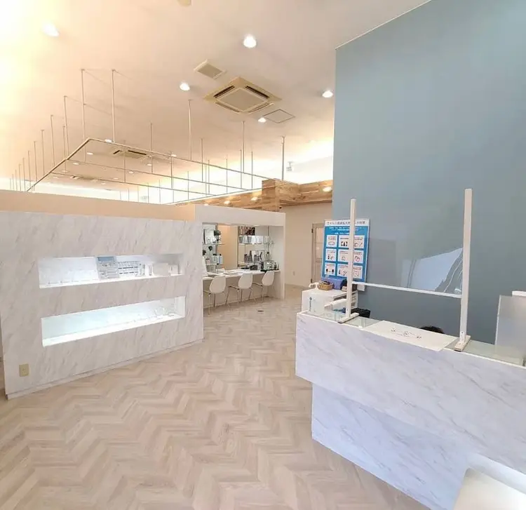 ヘアメイクageの内観・外観2