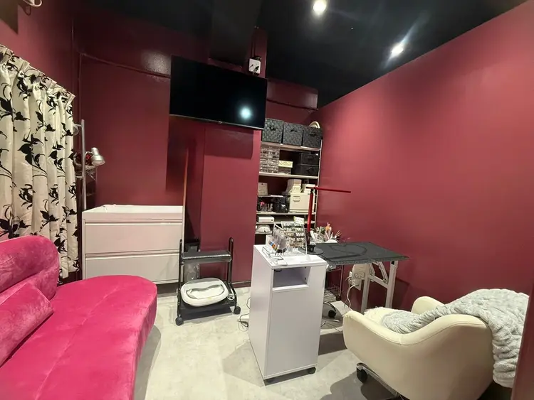 A-nailの内観・外観2