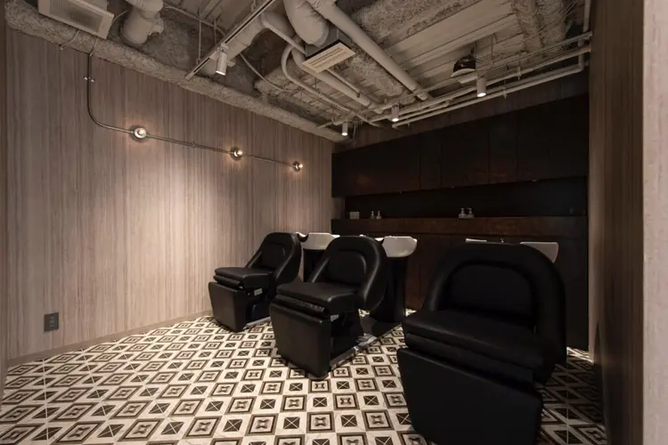 SALOWIN神戸三宮の内観・外観3