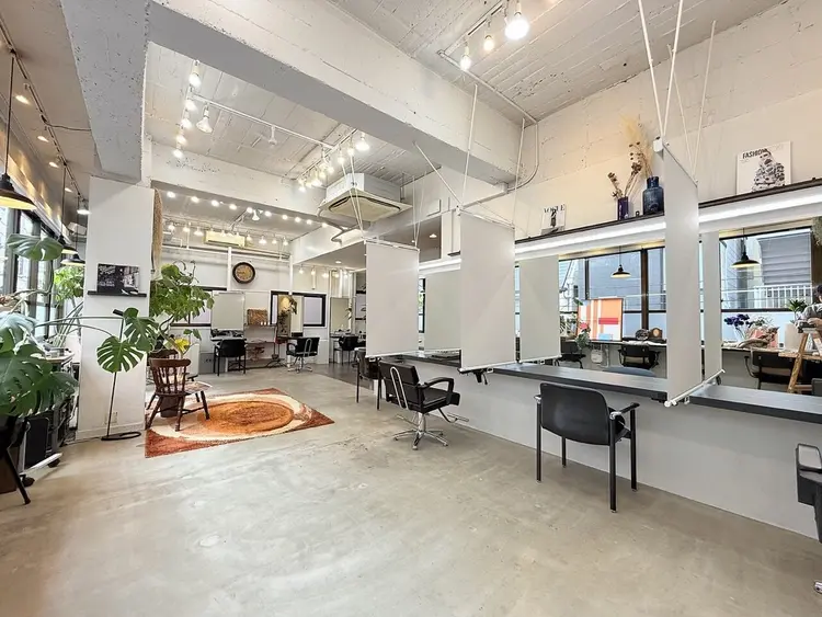 LEBの内観・外観2