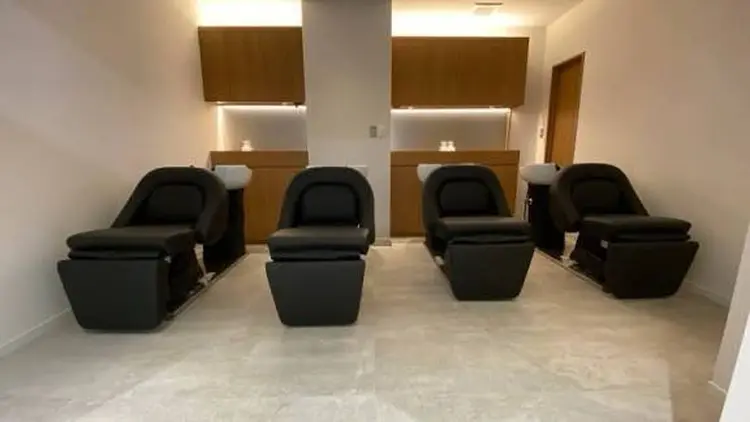 SALOWIN 原宿ALLEY店の内観・外観3