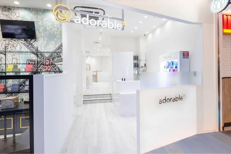 adorable CoCoLo新潟店の内観・外観1