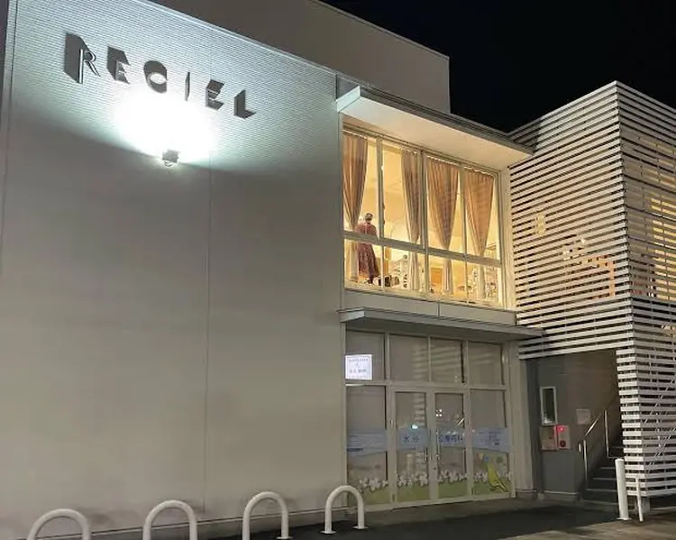 レシェル多治見店の内観・外観2