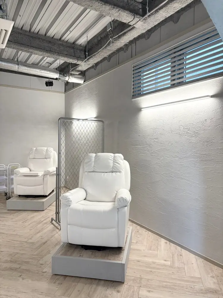 laula　Nail&Eyelashの内観・外観1