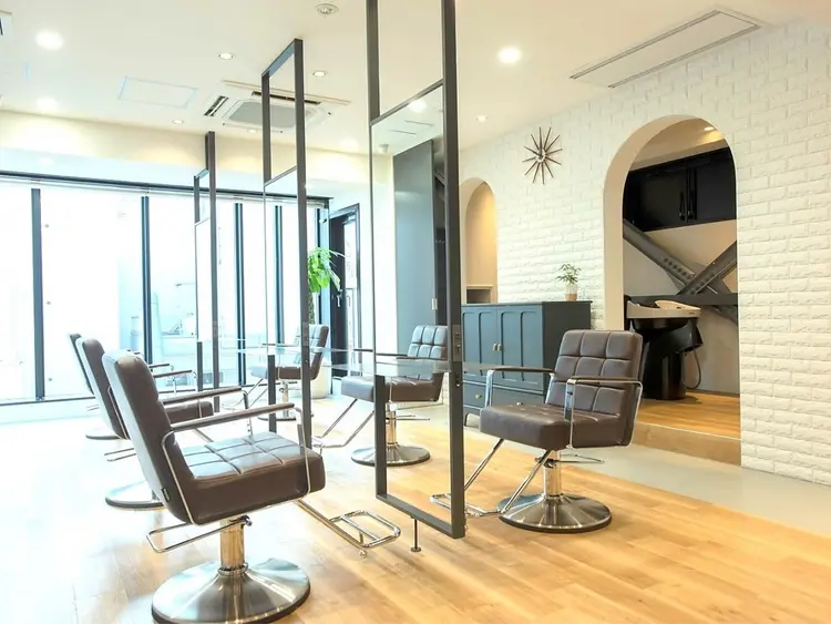 Rireの内観・外観1