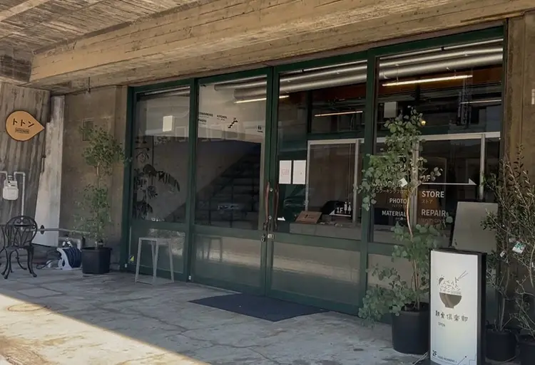 mermaid nailの内観・外観2