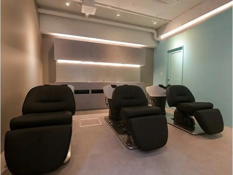 EARTH東戸塚店の内観・外観2