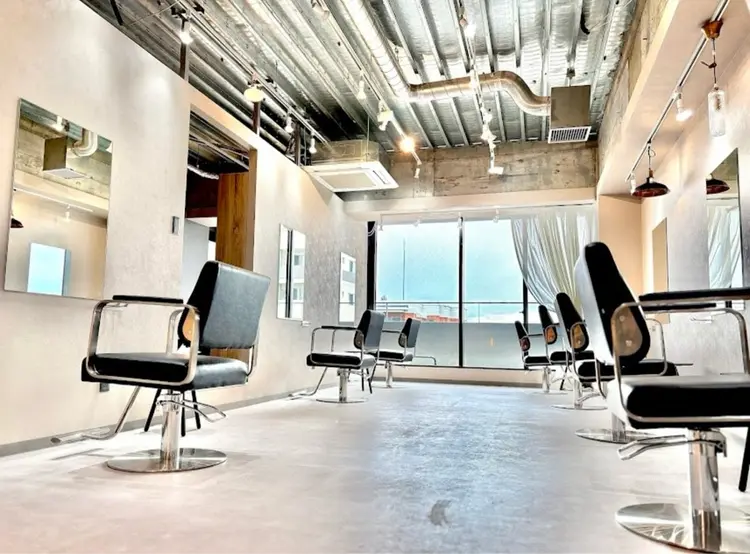 millitの内観・外観1