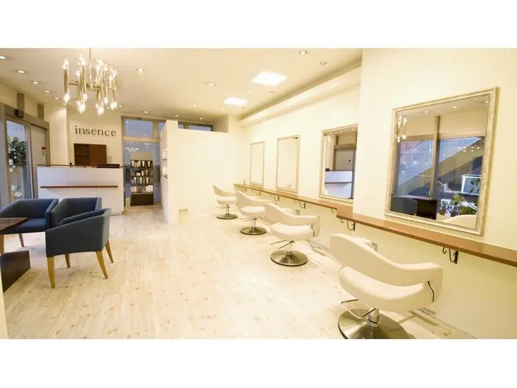 insence  二子玉川店の内観・外観1